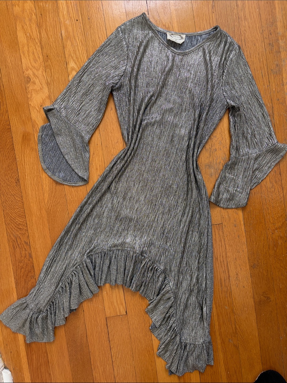 Mia Joy Joyfulie Girls Size 10 Silvery Metallic Ruffle Hem Stretchy Dress